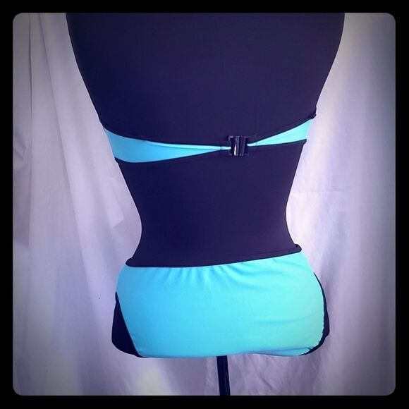Strapless teal bikini size 34B - Picture 3 of 6